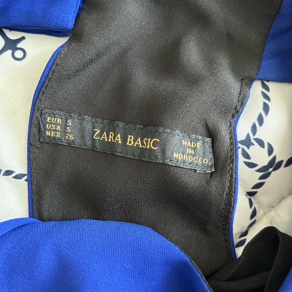 Jumpsuit size small - Picture 8 of 11